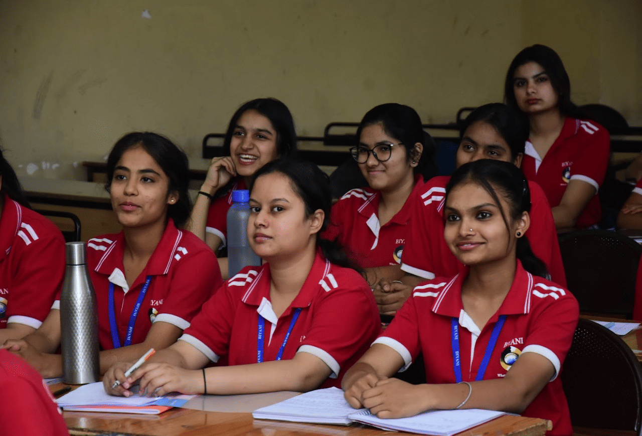 Biyani Girls College Jaipur Labs photo 17